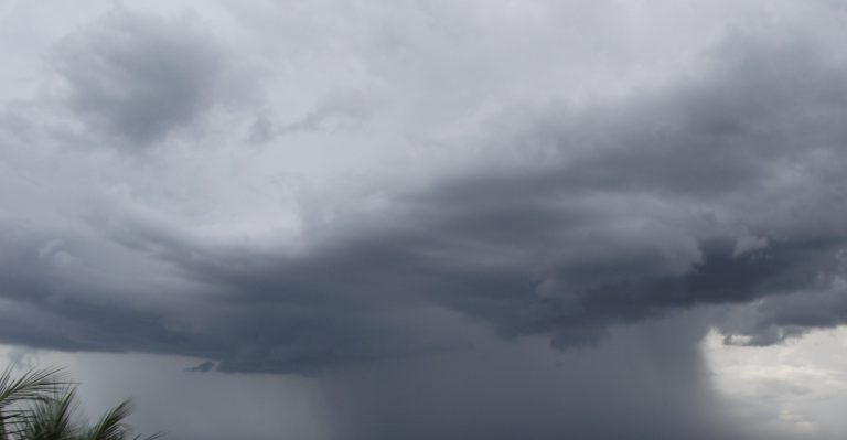 NOVA previsão do INMET alerta para tempestade e ventos fortes na quarta-feira (25)