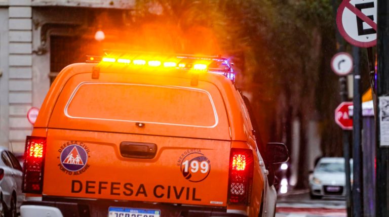 Alerta da Defesa Civil: Quatro cidades do RS podem sofrer deslizamentos de moderada gravidade