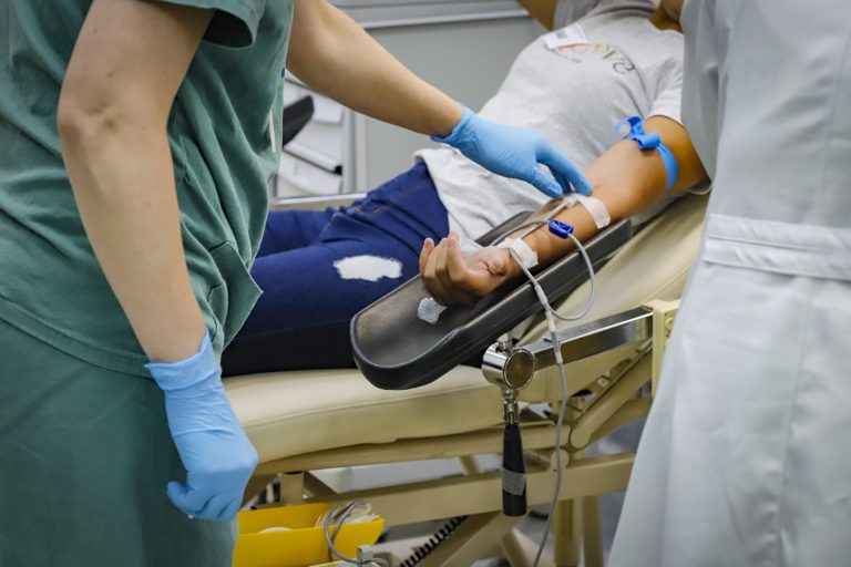 Porto Alegre: HPS faz chamado urgente para doações de sangue do tipo O devido à baixa nos estoques