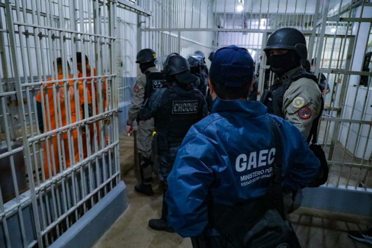 Operação na Penitenciária do Jacuí: 400 agentes combatem tráfico de drogas e celulares