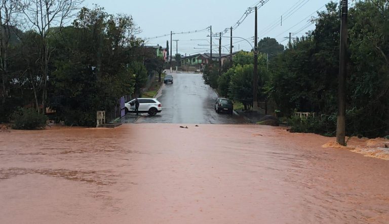 Defesa Civil eleva alerta e estima precipitações de até 160 mm no Rio Grande do Sul